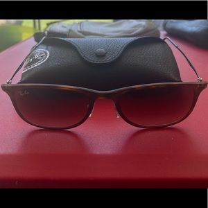 Ray Ban sunglasses w/case